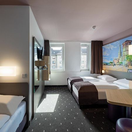 B&B Hotel Duesseldorf-Mitte Bagian luar foto